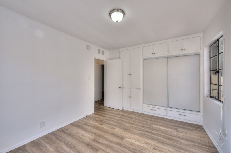 07-_D3X9561And8more_tonemapped_1