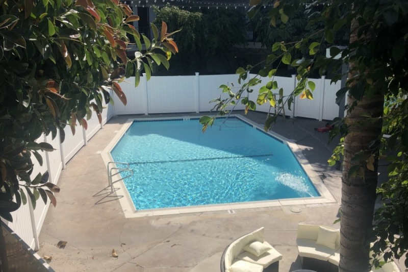 02-Pool