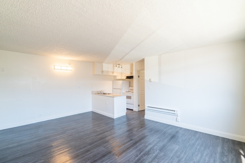 835-Rosecrans-Avenue-1-Bedroom-4