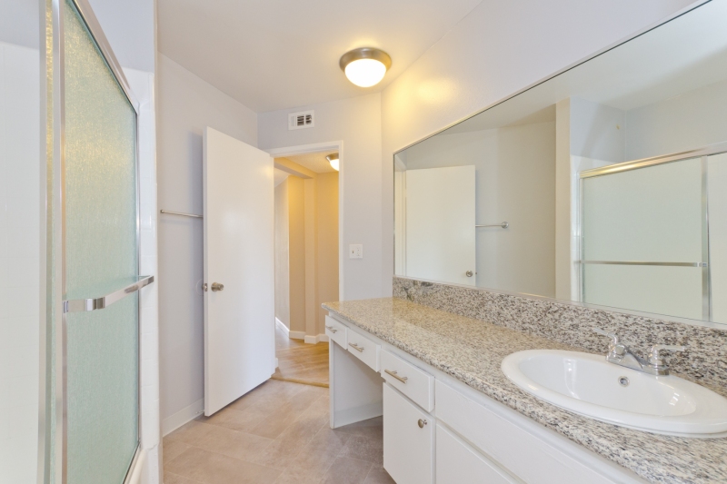 2041_Commonwealth-46